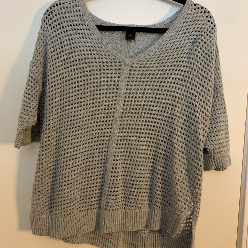 Ann Taylor Grey Short Sleeve Sweater